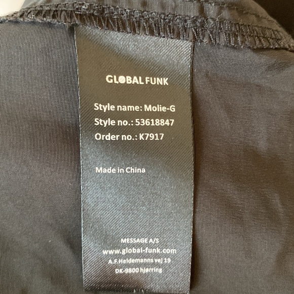 Global Funk. Molie-G shorts. Black. Size small. - Picture 4 of 4